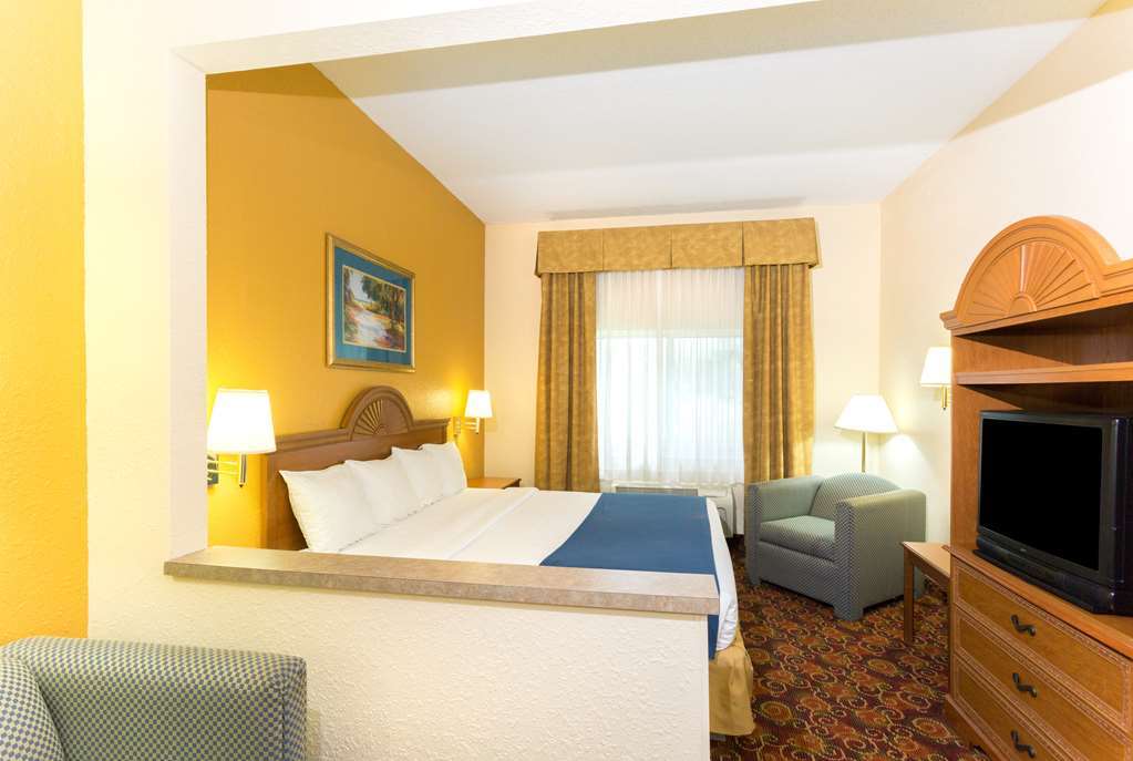 Holiday Inn Express - Naples South - I-75 By Ihg Room photo