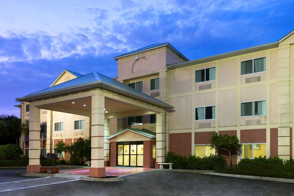 Holiday Inn Express - Naples South - I-75 By Ihg Exterior photo