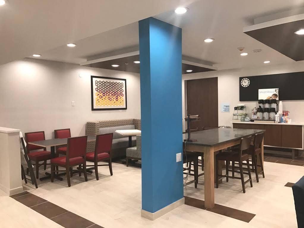 Holiday Inn Express - Naples South - I-75 By Ihg Exterior photo